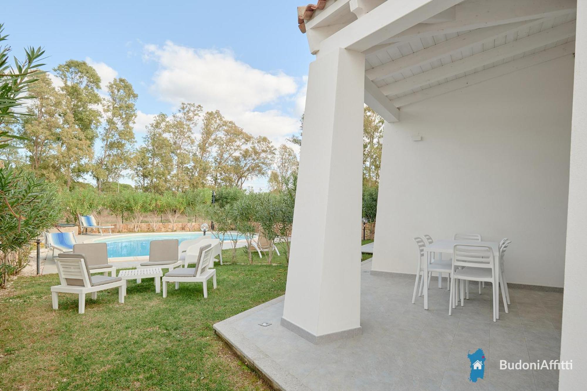 Villetta Con Piscina Budoni Affitti Spiaggia 700 Mt Bagian luar foto